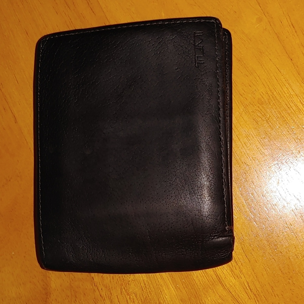 Tumi wallet